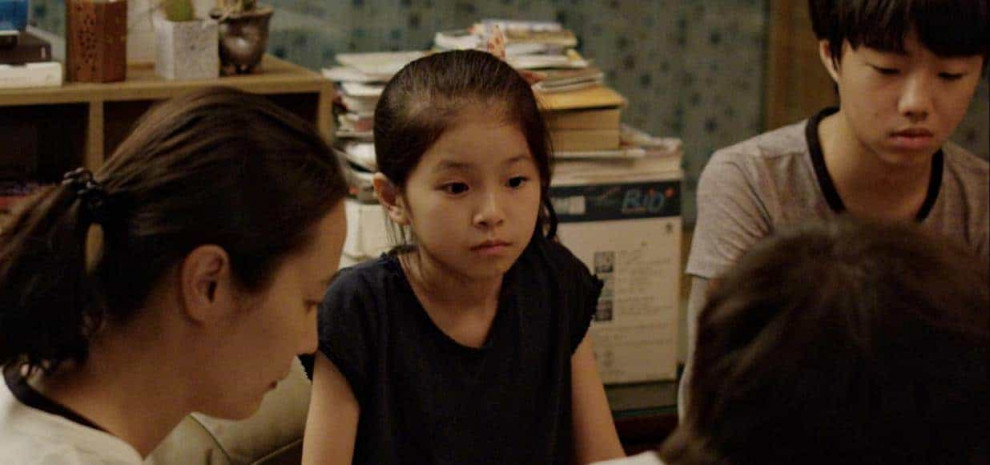 Film Review: Scattered Night (2019) by Sol Kim and Lee Ji-hyoung
