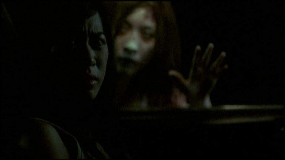 erección Desconexión Proponer Film Review: Shutter (2004) by Banjong Pisanthanakun and Parkpoom Wongpoom