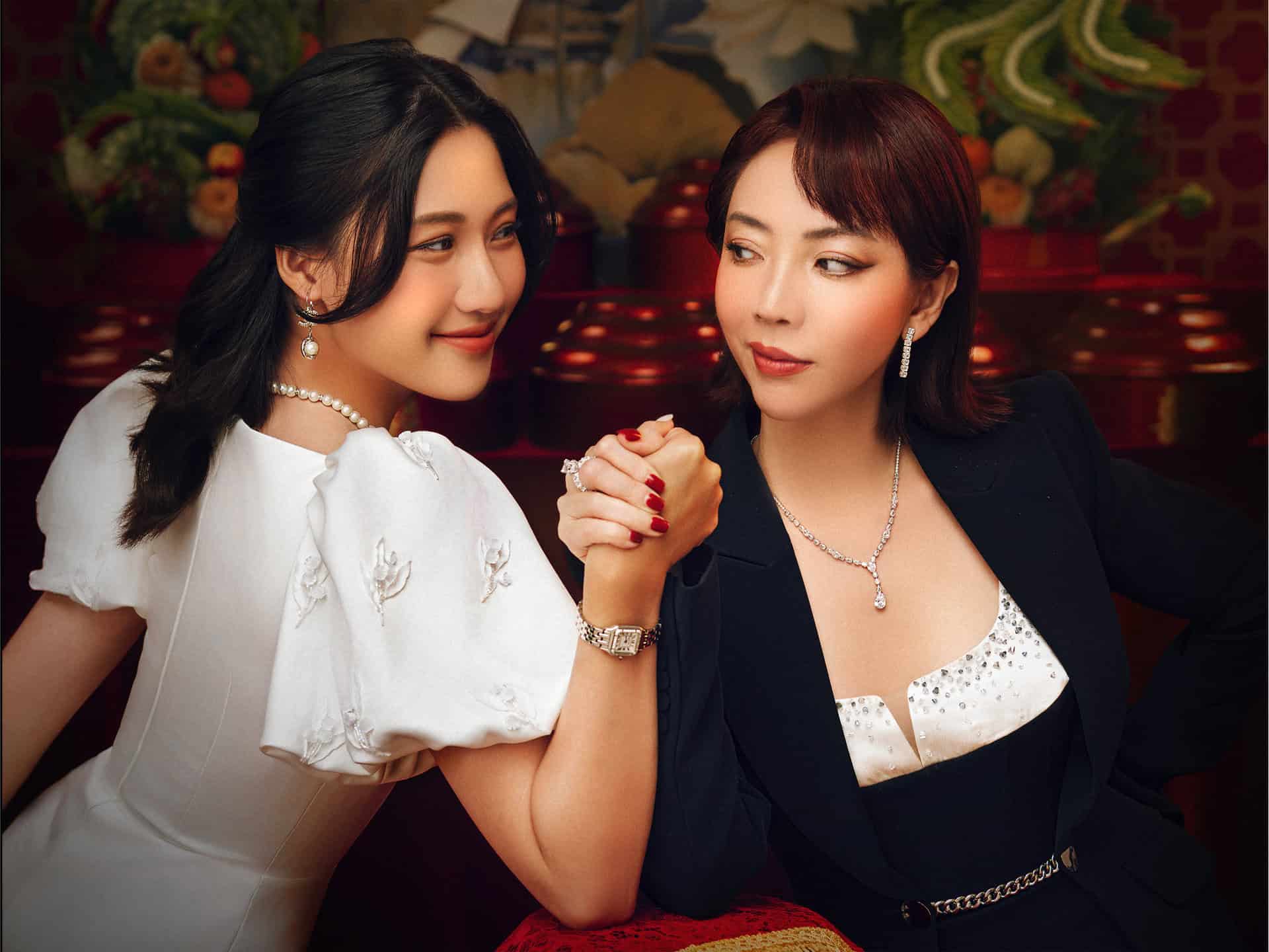Actors Uyen An and Thu Trang in The Trophy Bride