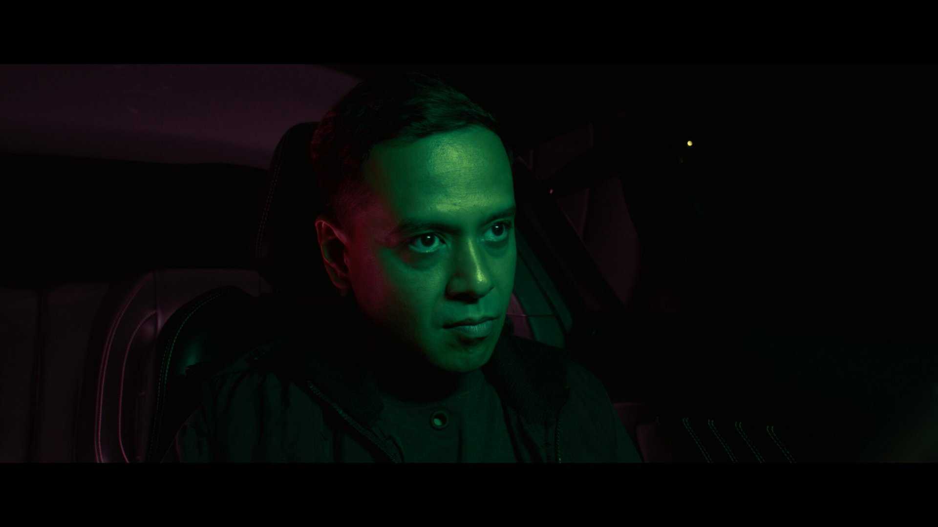 Moneyslapper, John Lloyd Cruz, Bor Ocampo