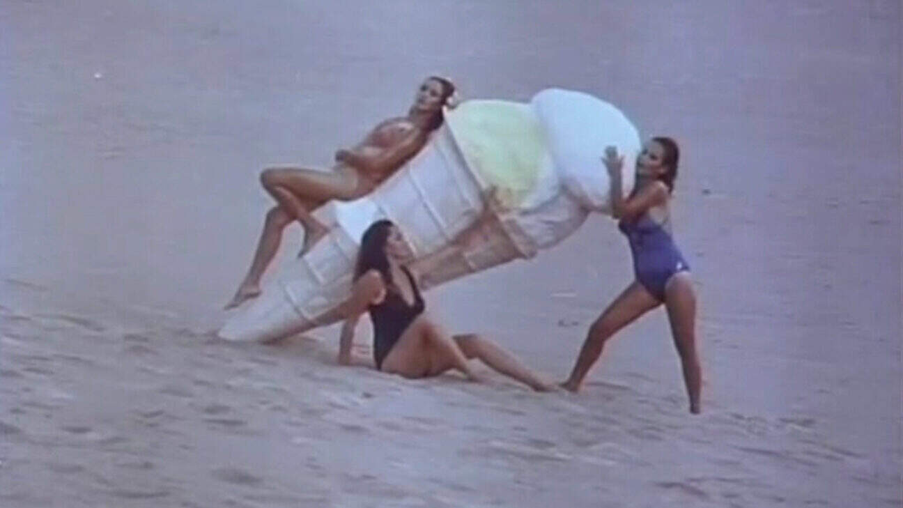 Bomba Bernal still