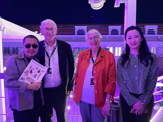 Jia Zhang Ke and Zhao Tao with Jean-Marc and Martine Thérouanne, Festival directors of Vesoul IFF Asian Cinema (photo credit FICA)