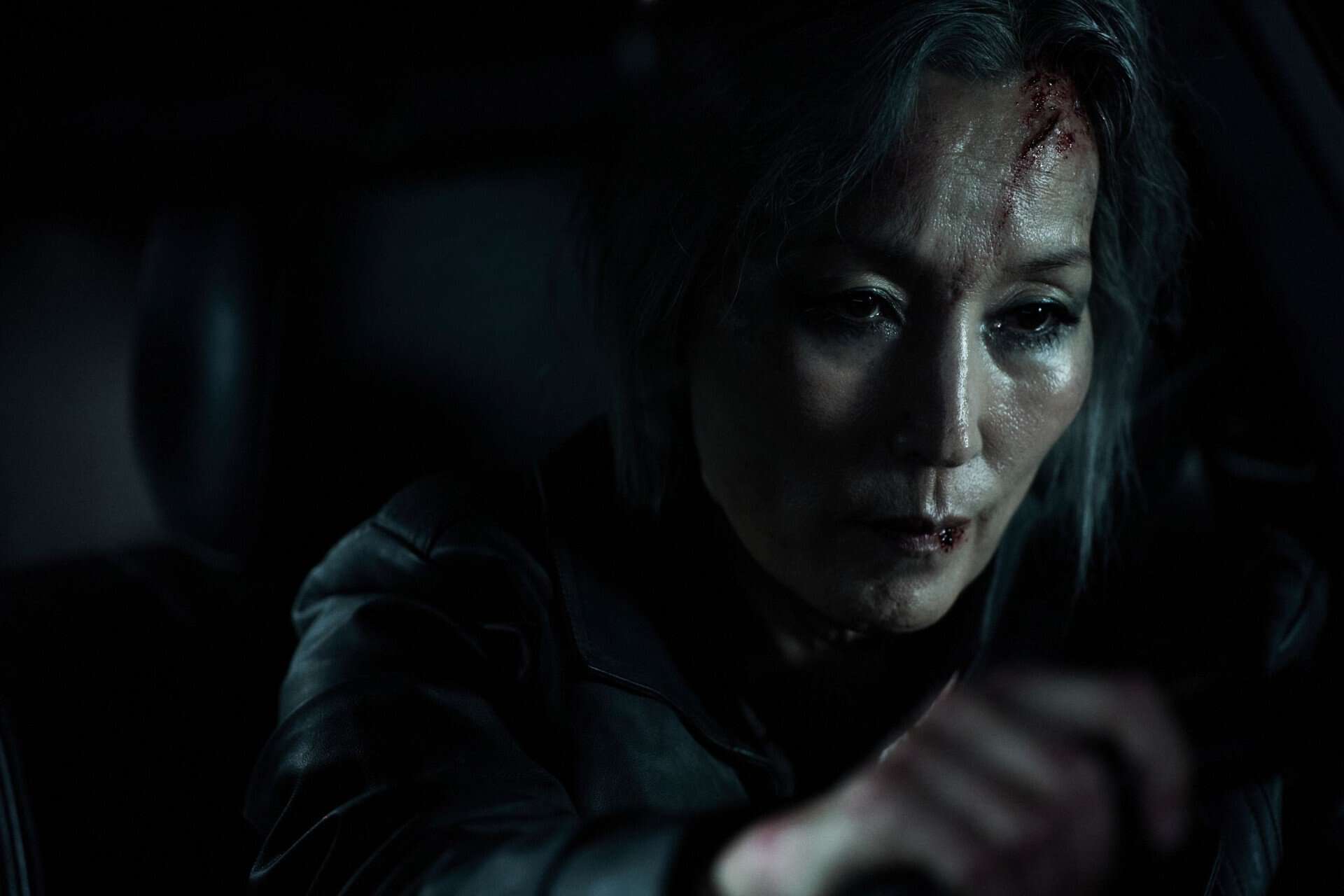 Hyeyoung Lee Pa-gwa | The Old Woman with the Knife by Min Kyu-dong
