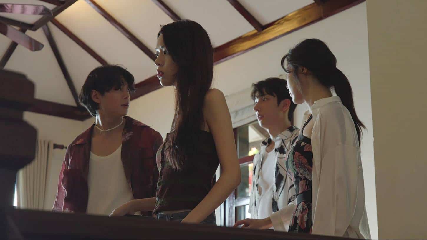 Dead Again trailer still