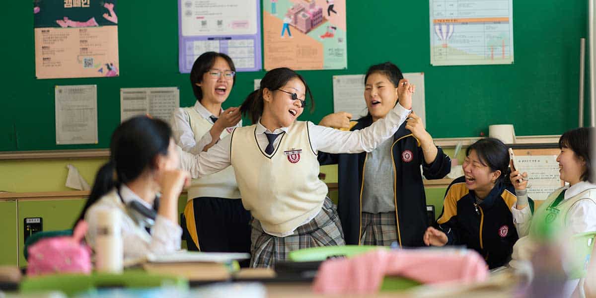 The World of Love (2025) by Yoon Ga-eun Film Review