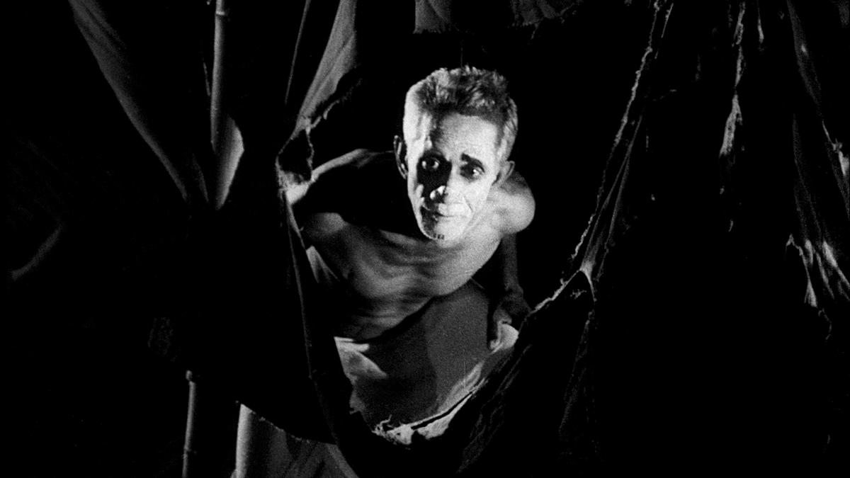 Thampu (1978) by Govindan Aravindan Film Review