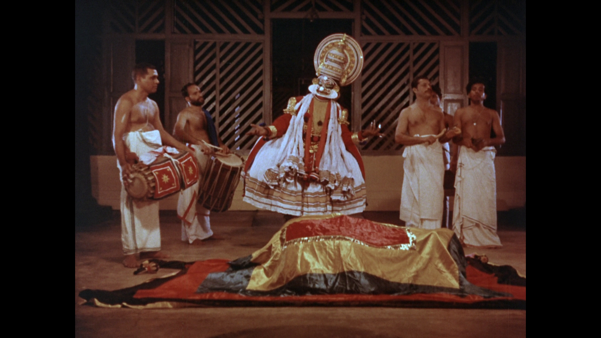 Marattam (1988) by Govindan Aravindan Film Review